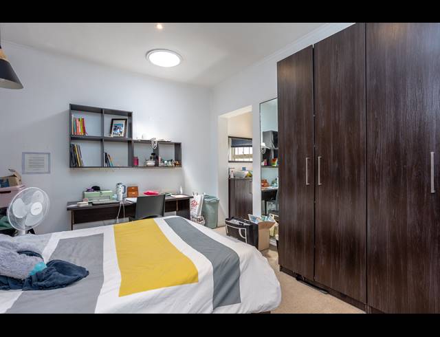 4 BEDROOM FREEHOLD RENTED IN HARFIELD VILLAGE